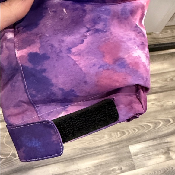 NWT Women's Purple and Pink ski / snowboard Jacket size Medium - Picture 5 of 9